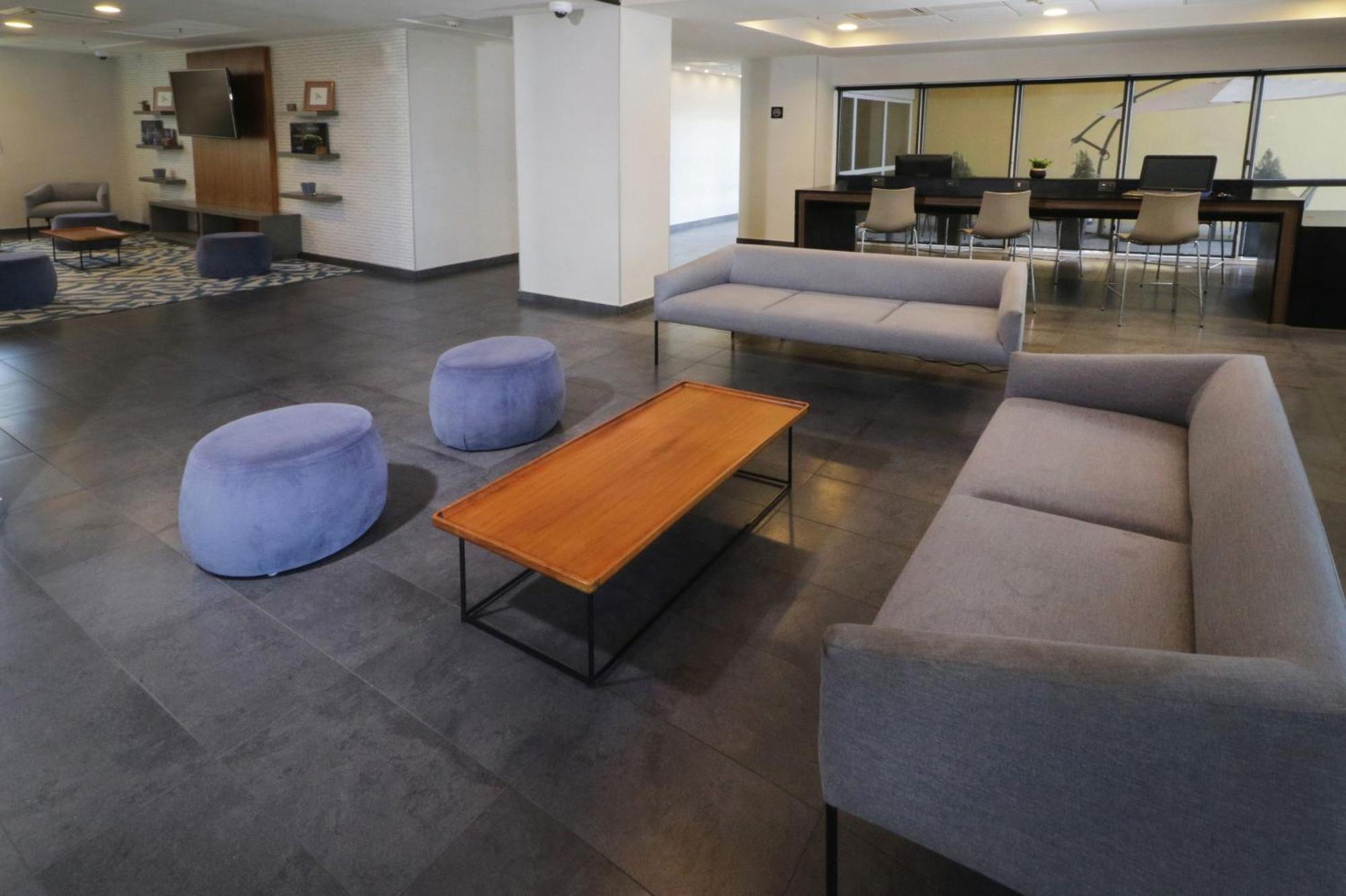 Marriott Piedras Negras酒店城市快车