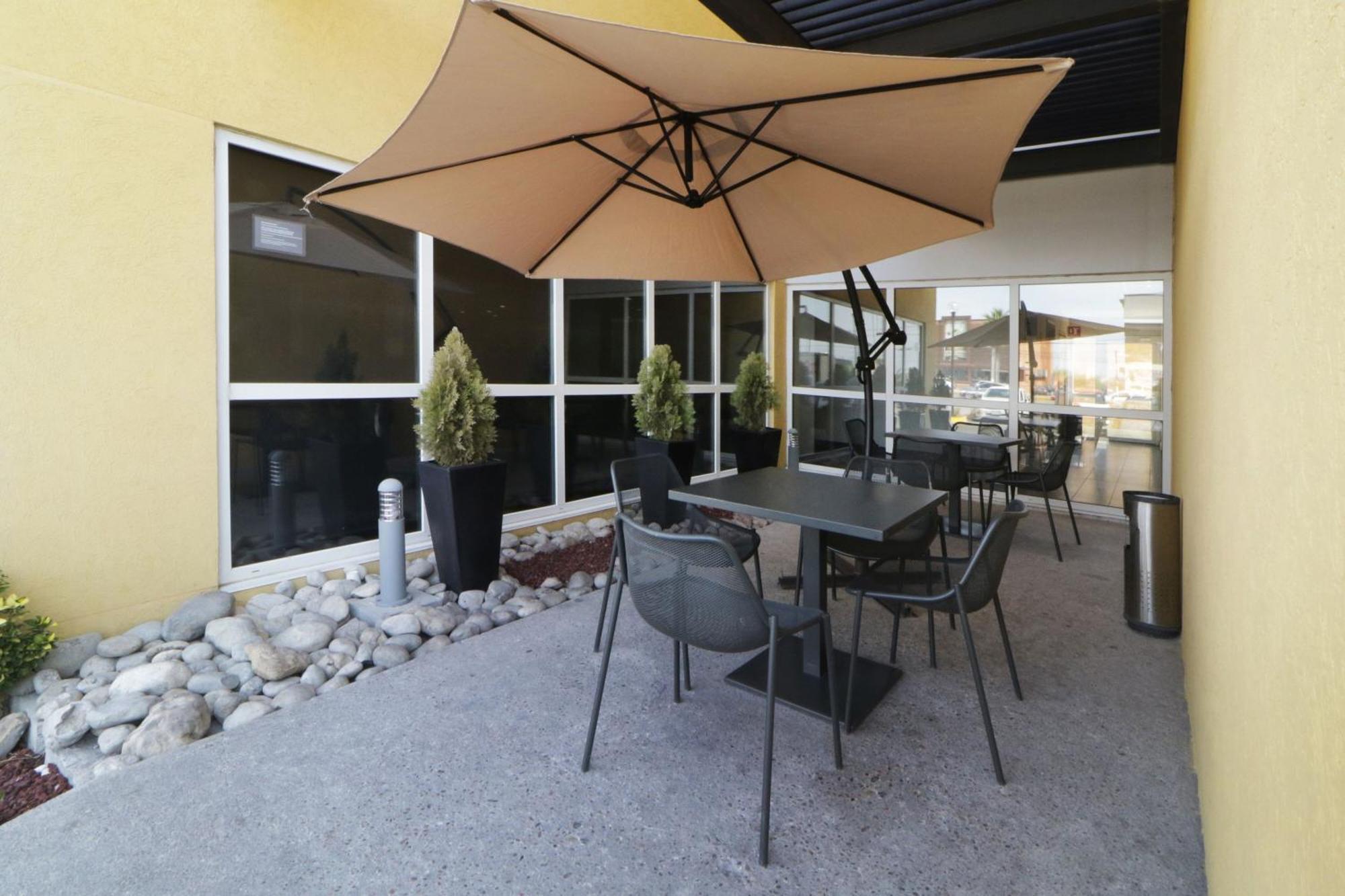 Marriott Piedras Negras酒店城市快车